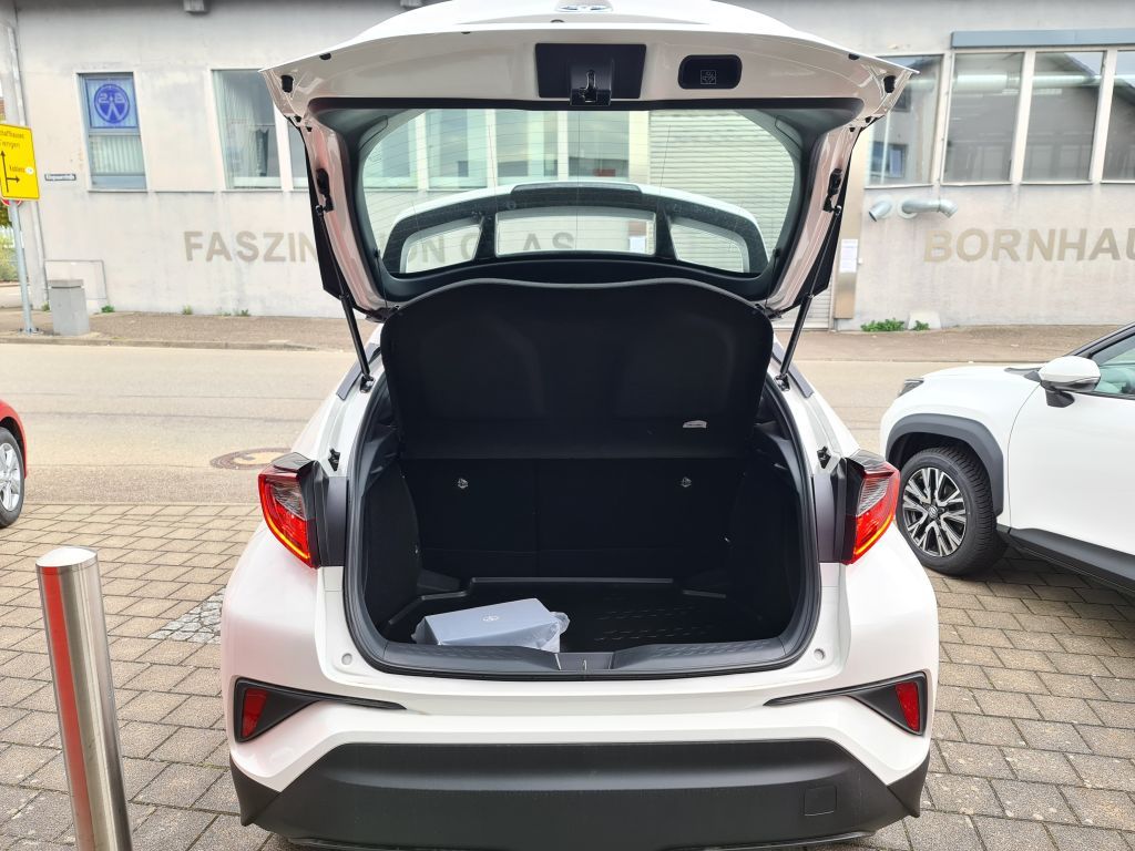 Toyota C-HR Hybrid 1.8l Flow foto 5