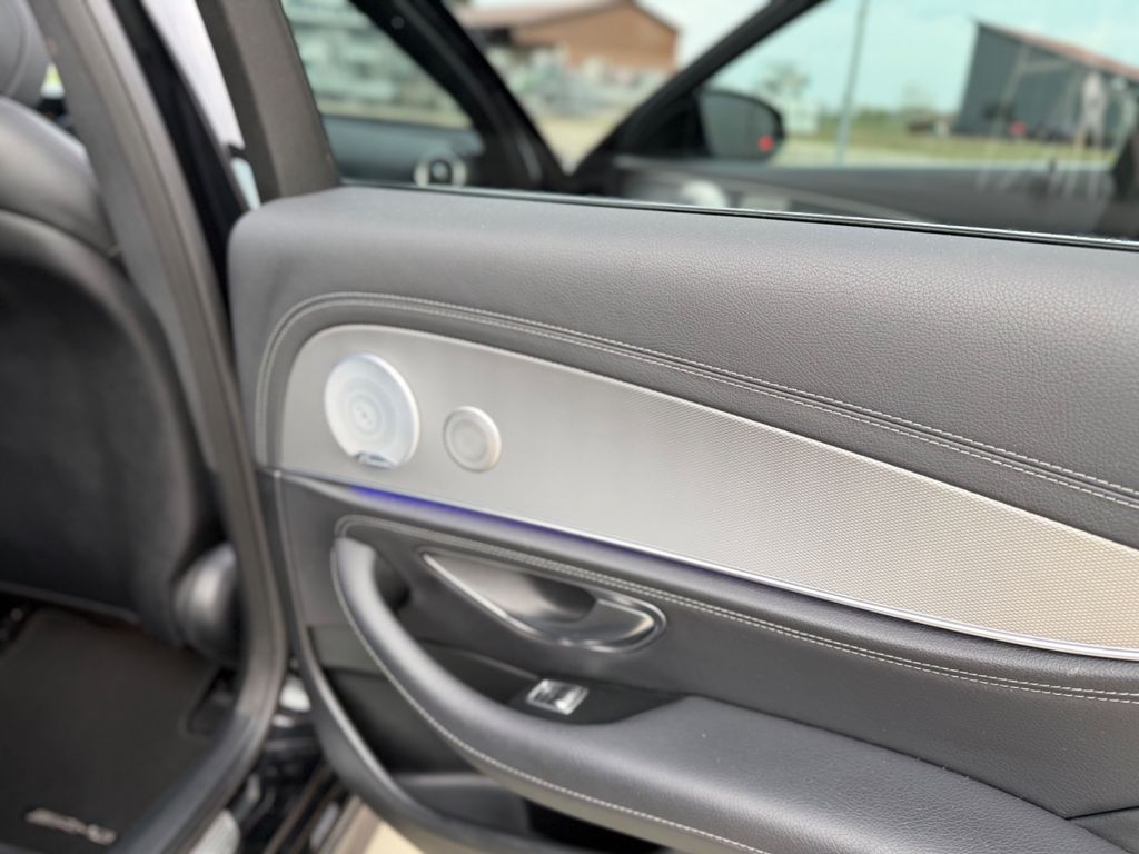 MERCEDES-BENZ E 300de T/BURMESTER/ACC/AMG/AHK/KAMERA MERCEDES-BENZ E 300de T/BURMESTER/ACC/AMG/AHK/KAMERA