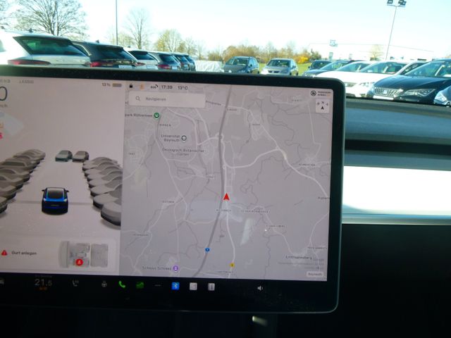 Fahrzeugabbildung Tesla Model 3 Standard RWD >Wärmep/Autopilot/Glasdach<