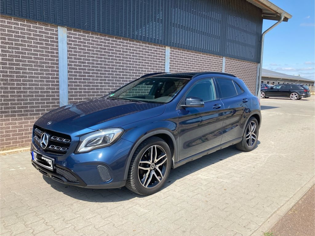 Image of Mercedes-Benz GLA 200