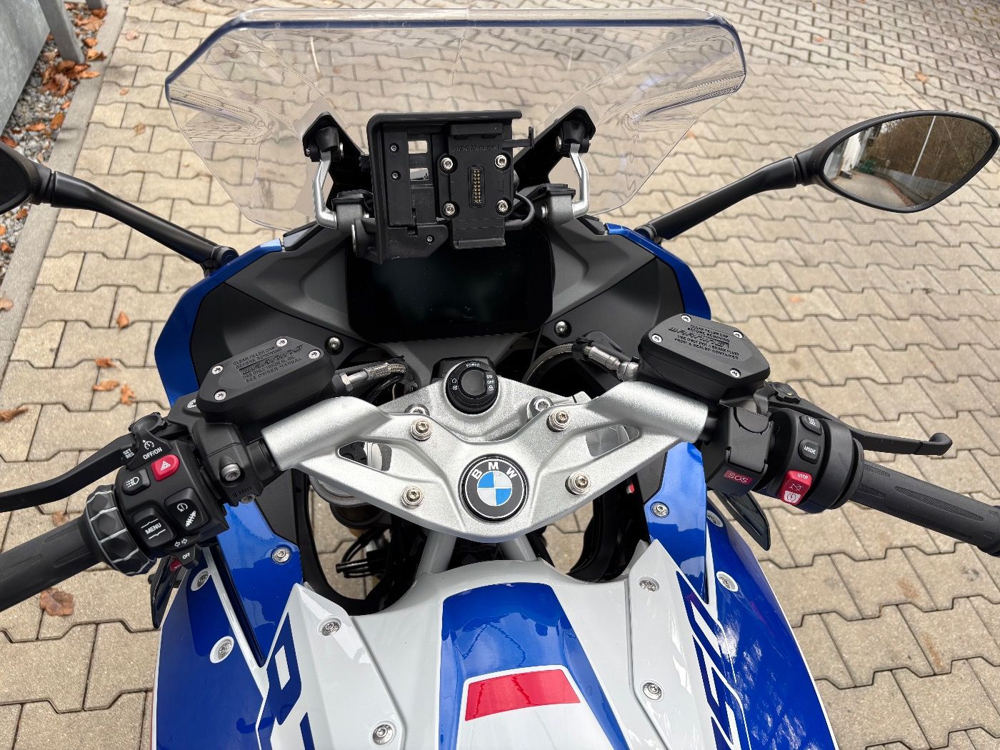 Fahrzeugabbildung BMW R 1250 RS Sport 3 Pakete Akrapovic Seitenkoffer