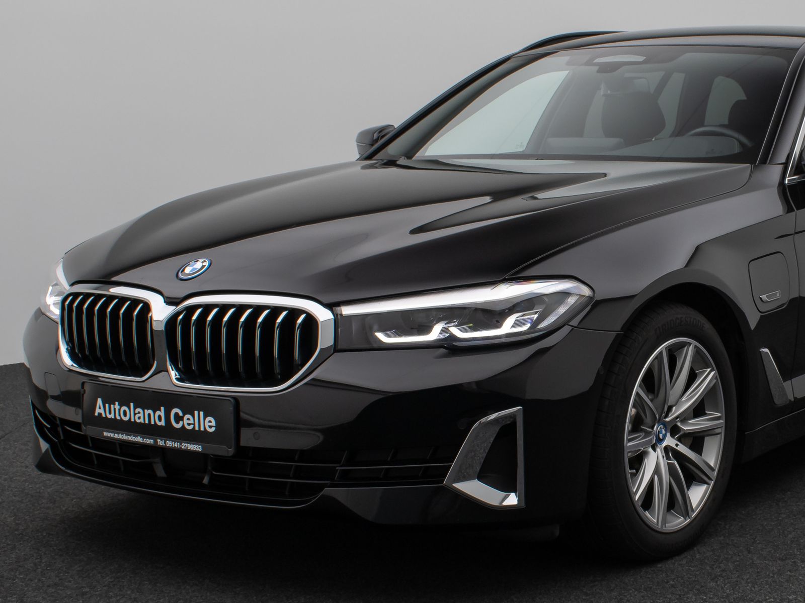 Fahrzeugabbildung BMW 530e Luxury Line Kamera DAB WLAN ACC Alarm LED