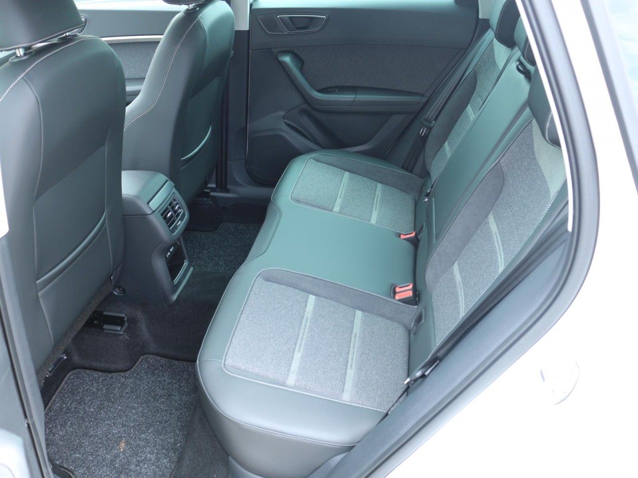 Fahrzeugabbildung SEAT Ateca Xperience 1.5 TSI 150 PS 6-Gang