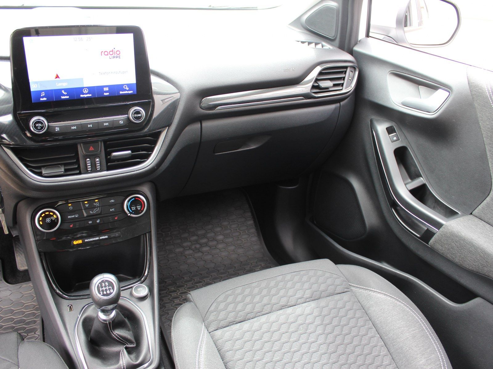 Fahrzeugabbildung Ford Puma Titanium 1,0 EcoBoost Mild Hybrid