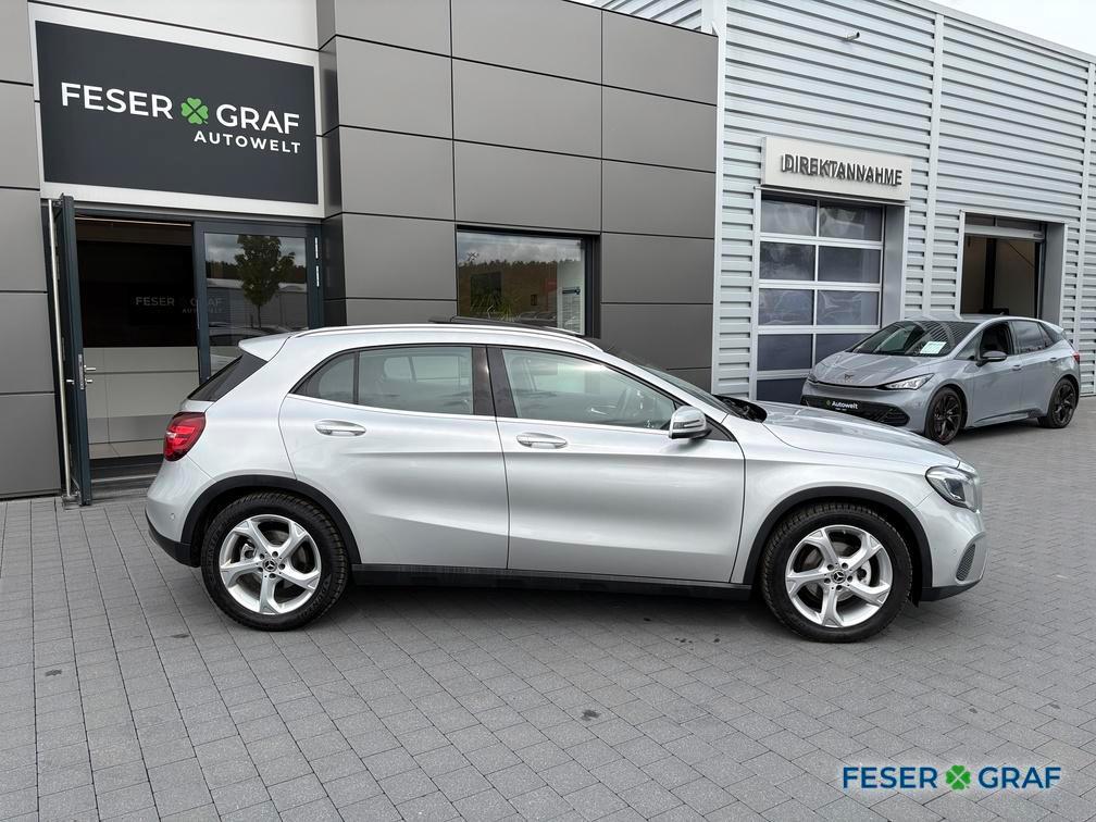 Mercedes-Benz GLA 200 Urban NAVI/PANO/KAMERA/SHZ