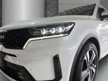 KIA Sorento - 4