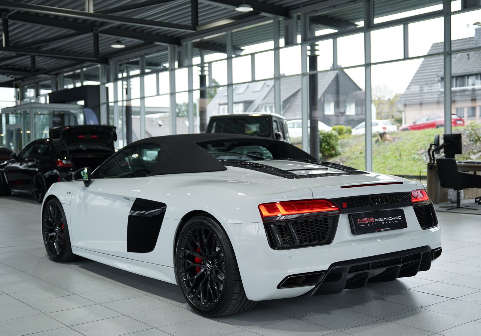 Audi R8