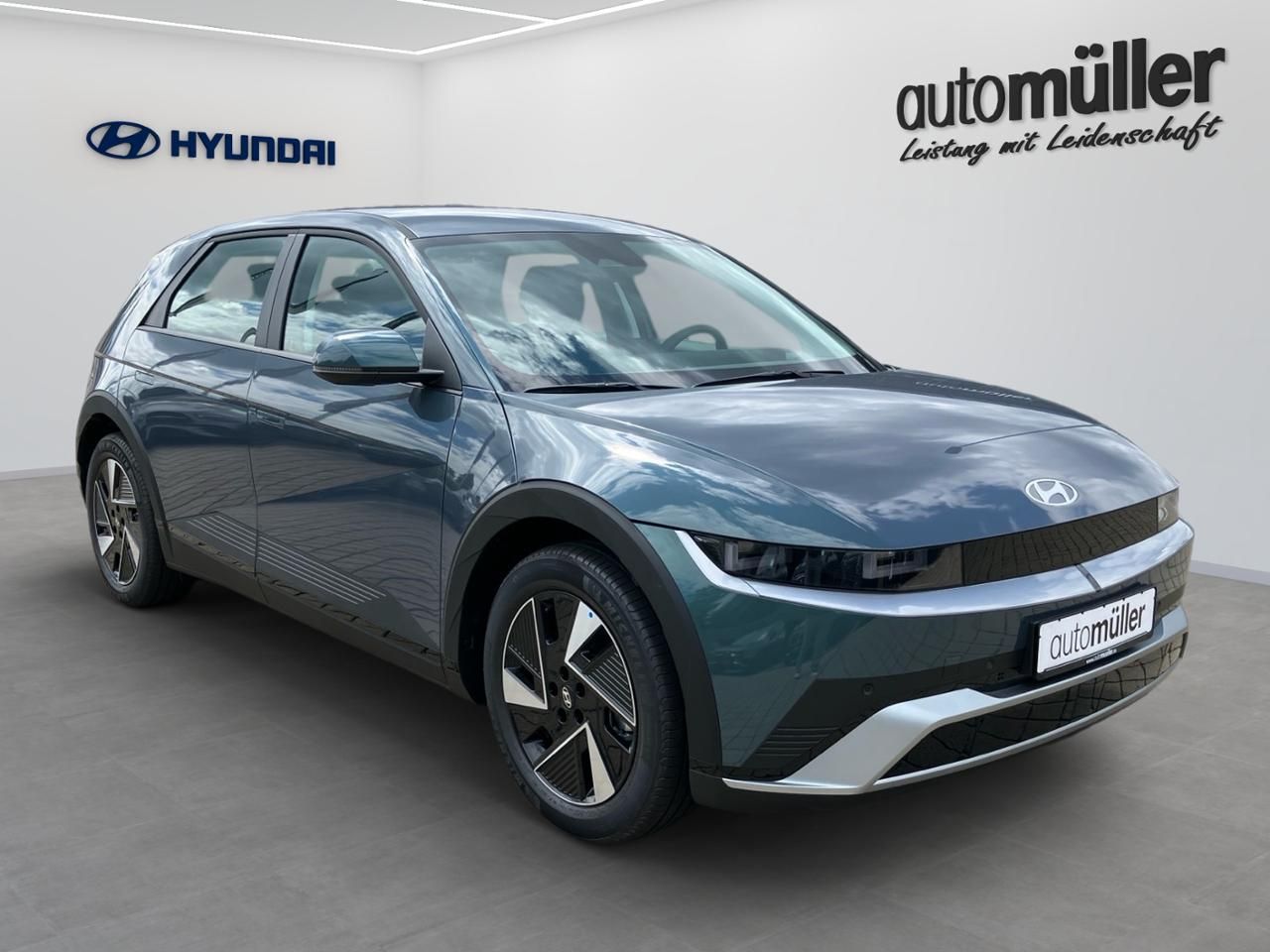 Fahrzeugabbildung Hyundai IONIQ 5 DYNAMIQ, *el. Heckklappe, LED-Paket* *SH