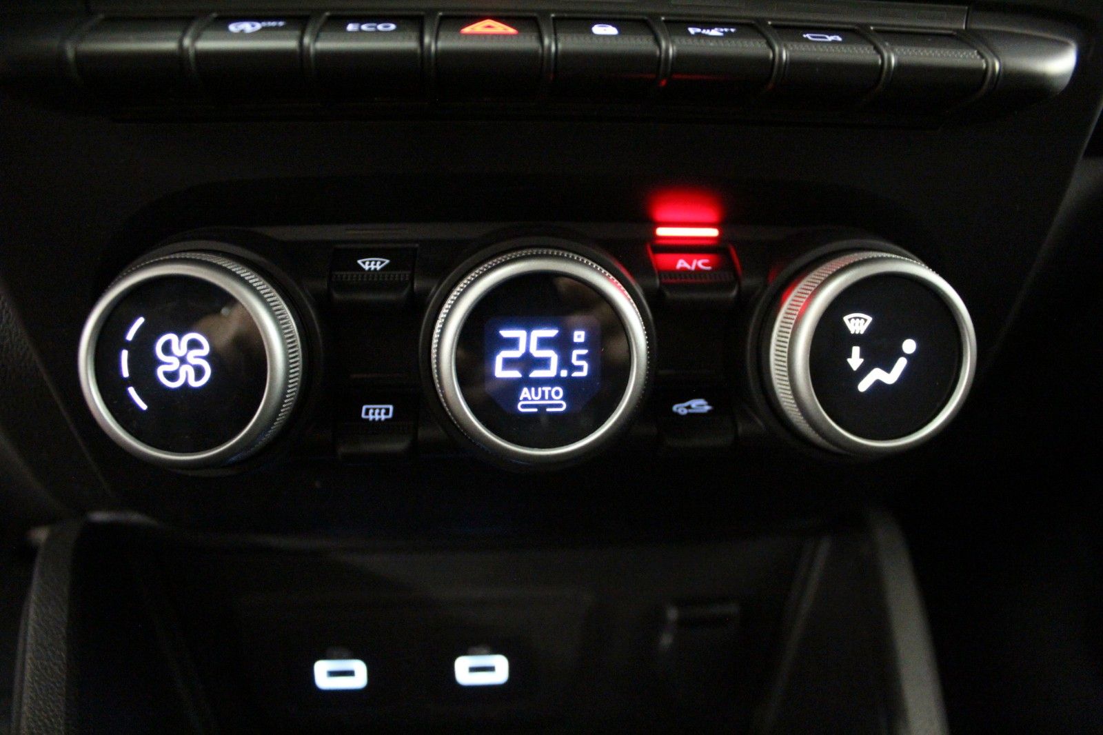 Fahrzeugabbildung Dacia Duster TCe 100 ECO-G Extreme *Sitzheizung*Allwet