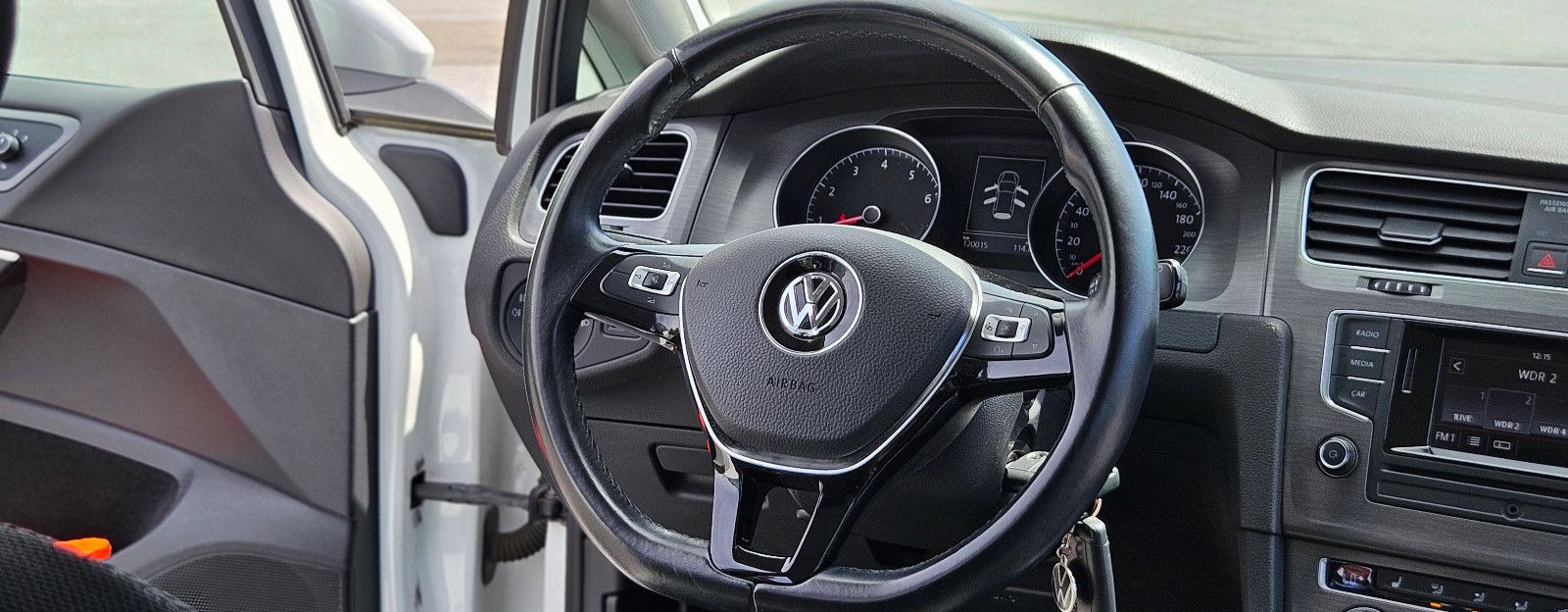 VW Golf VII Lim. Comfortline BMT Parkassistent Shz