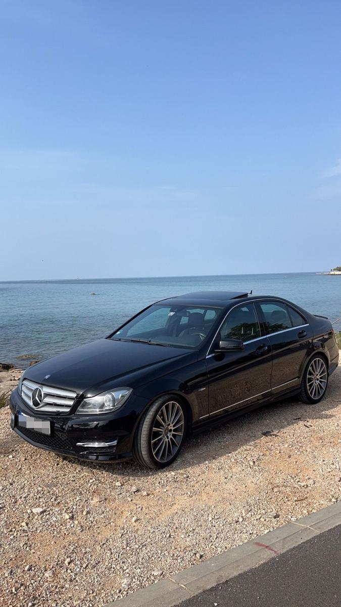 Mercedes-Benz C 300