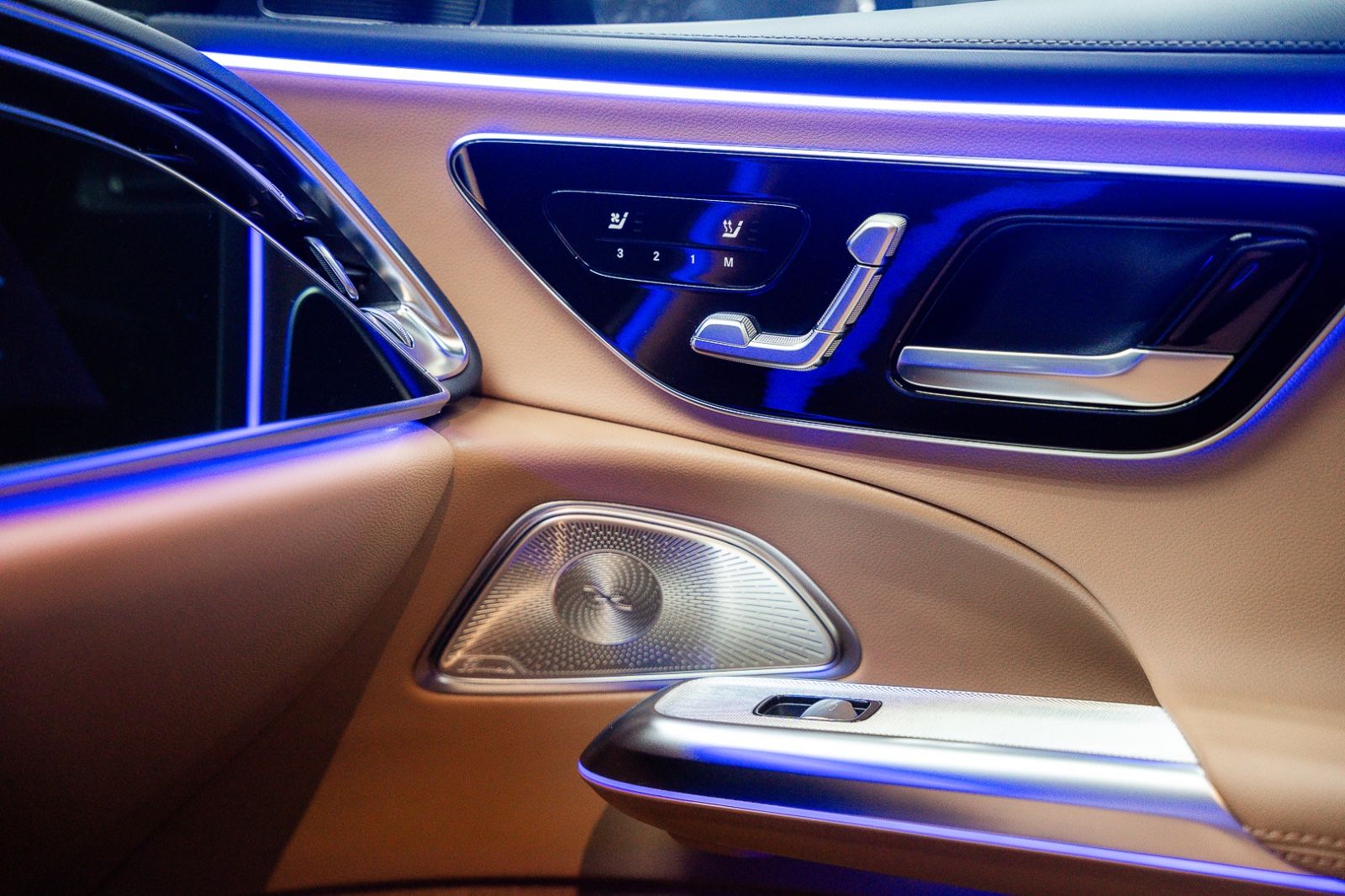 Fahrzeugabbildung Mercedes-Benz E 200 AMG Premium Plus*Superscreen*Keyless*