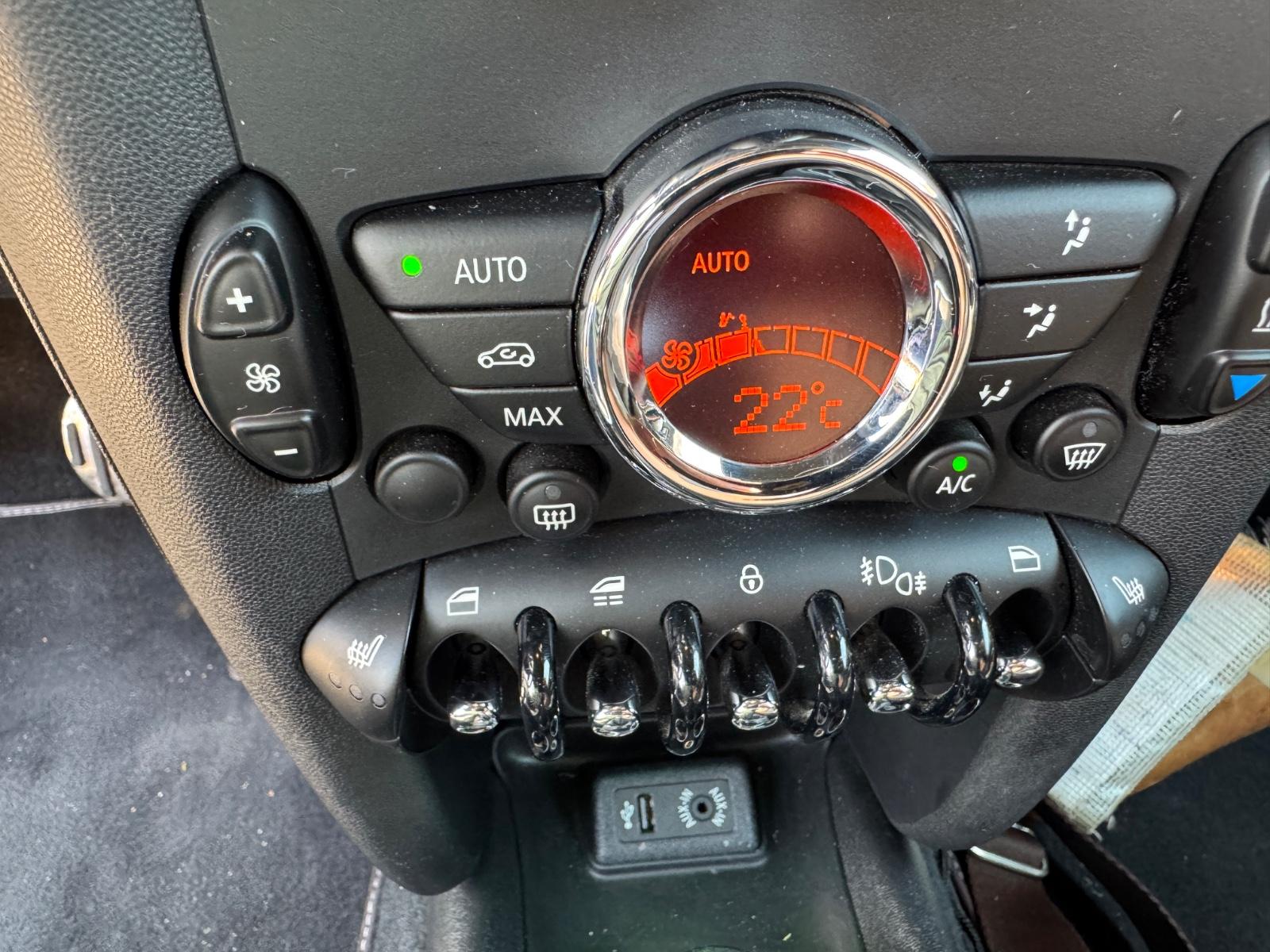 MINI Cooper S Cabrio Highgate Leder Bi-Xenon PDC Temp