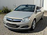 Opel Astra H Twin Top Cosmo Cabrio Klima TÜV 12.2026 - Opel Astra aus 2007 mit Diesel-Antrieb