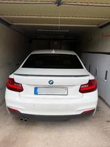 BMW  F22 225d // M-Sportpaket TÜV 07/26 Automatik - BMW 2er-Reihe F22 mit Diesel-Antrieb