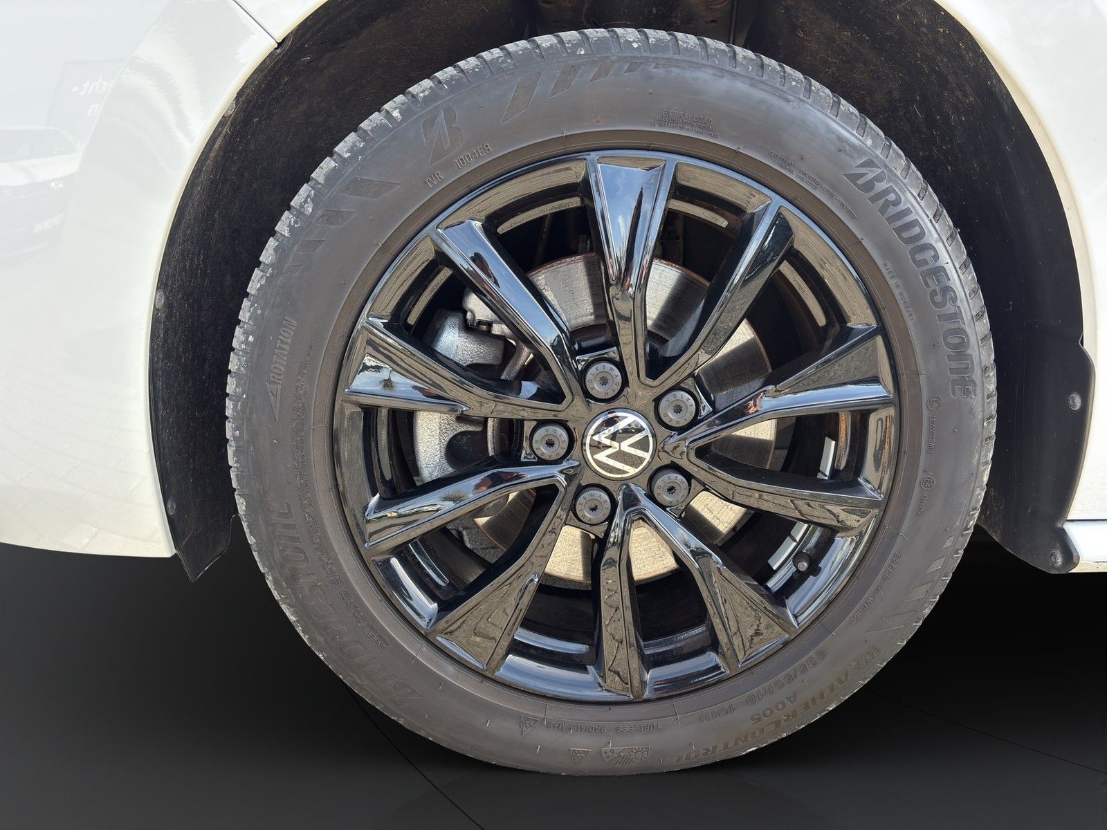 Volkswagen T7 Multivan 1.5 TSI Edition DSG MATRIX NAVI LM foto 7