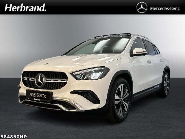 Mercedes-Benz GLA 180 Progressive  Panorama Keyless Lenkradhzg