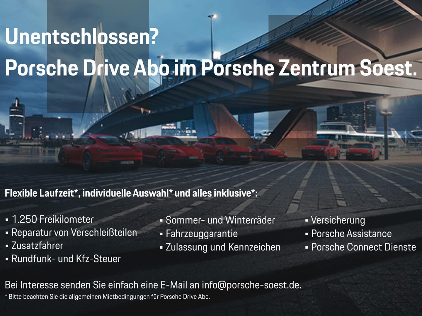 Porsche Macan S/Porsche Active Suspension Management