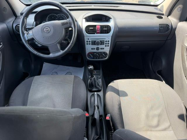 Opel Combo 2006 — engine 1.686 cm³, 101 HP (74kW)
