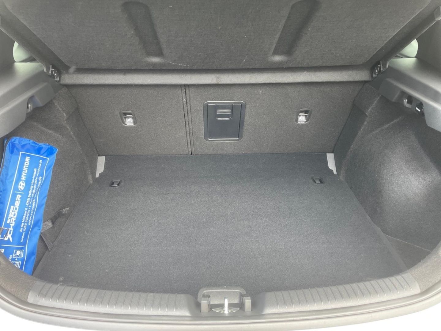 Fahrzeugabbildung Hyundai i30 1.5T Mild-Hybrid Edition 30 Plus Sitzheizung