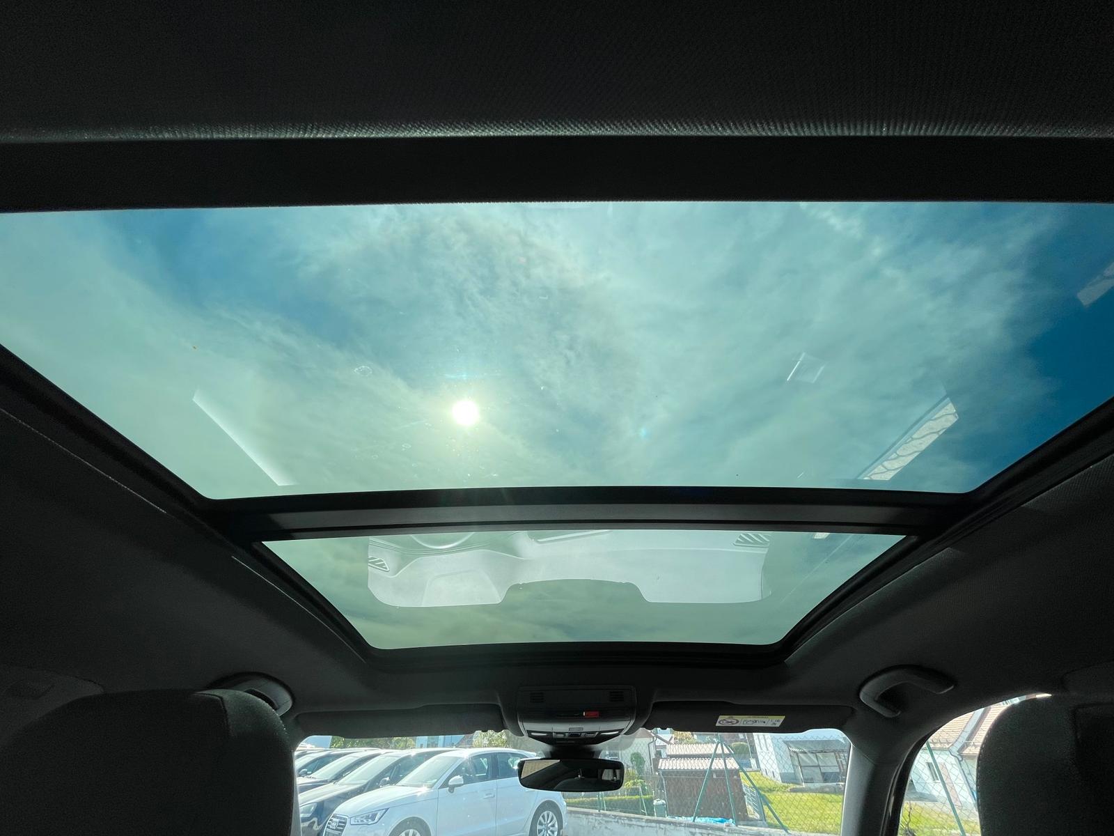 Volkswagen T-Roc R-Line 1.5 DSG ACC BLACK STYLE NAV PANO, миниатюра 29