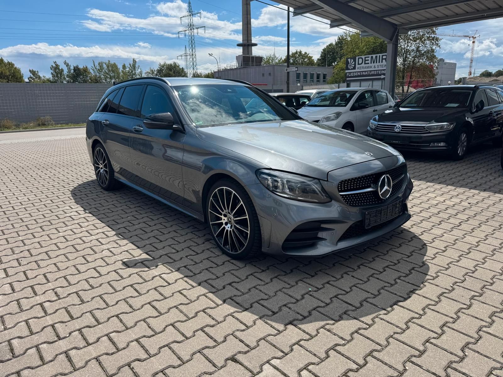 Mercedes-Benz T-Modell C 220 d 4Matic AMG BLACK EDITION imagem 3