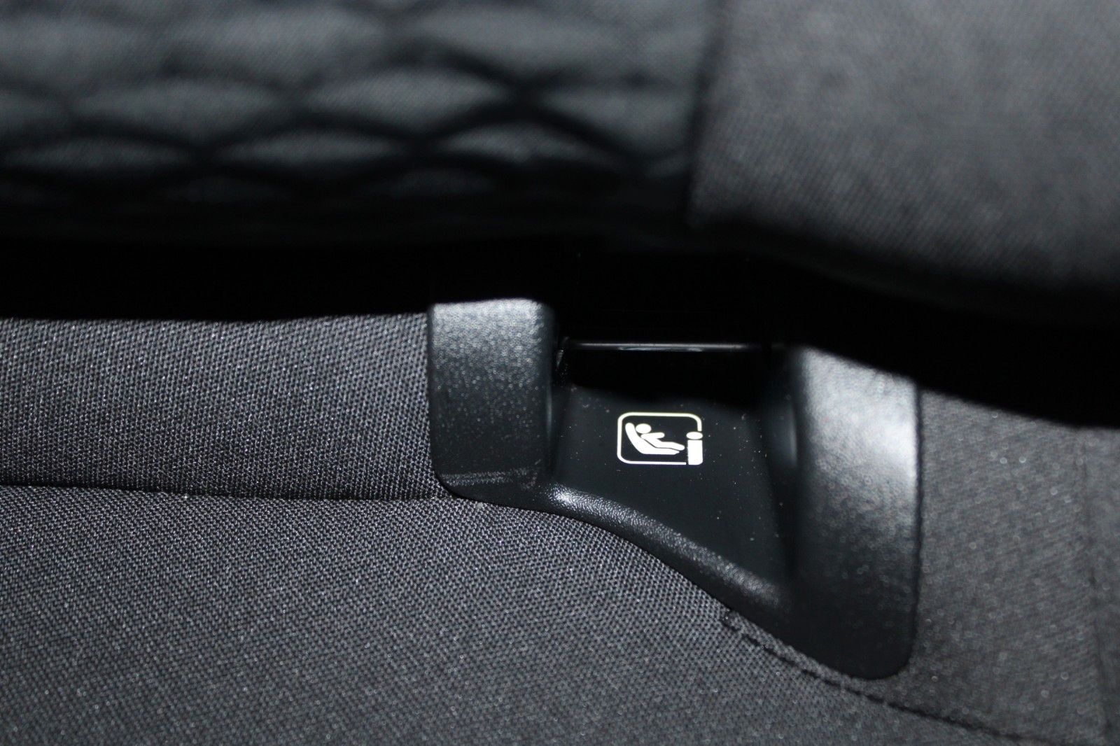 Fahrzeugabbildung Ford Kuga 1.5 EcoBlue Cool & Connect NAVI WinterPaket