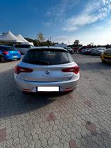 Alfa Romeo Giulietta 1.6 JTDm 120 CV - silberne Alfa Romeo Giulietta