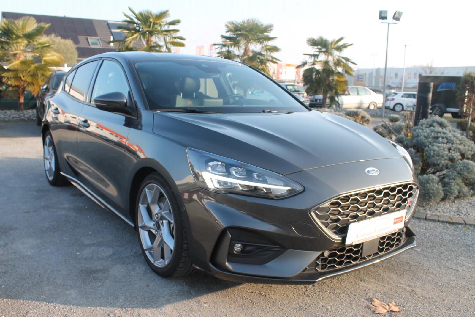 Ford Focus ST Automatik, Navi, LED, ACC, Kamera