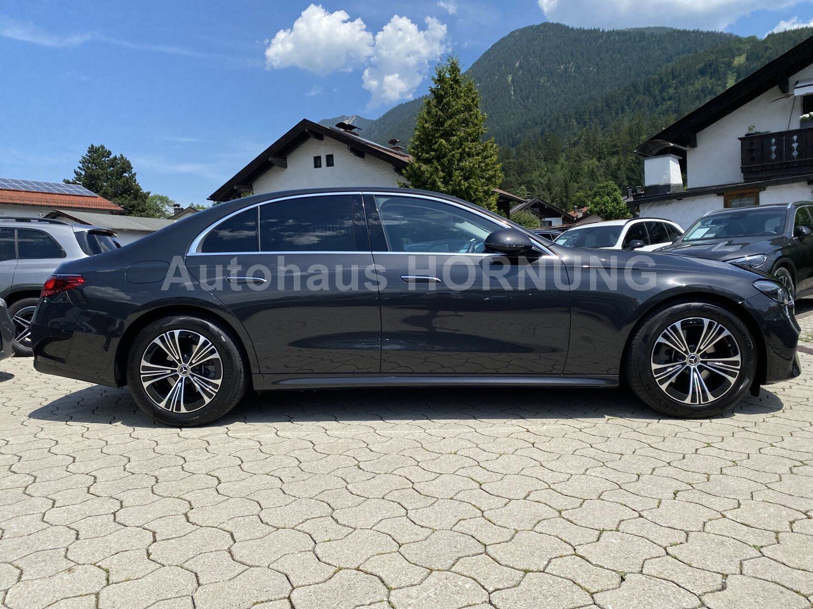 Mercedes-Benz E 220 d 4M Avantgarde Edit. DISTRONIC CARPLAY TW foto 3