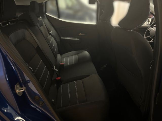 Fahrzeugabbildung Dacia Sandero Stepway Expression TCe 90 Media Nav Wint