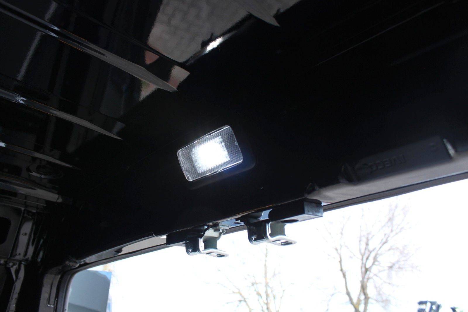 Fahrzeugabbildung Iveco Daily 35S16 DoKa  3Liter Diesel Automatik