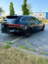 Jaguar XF 20d 180PS Portfolio Sportbrake Automatik ... - Jaguar XF: 20d