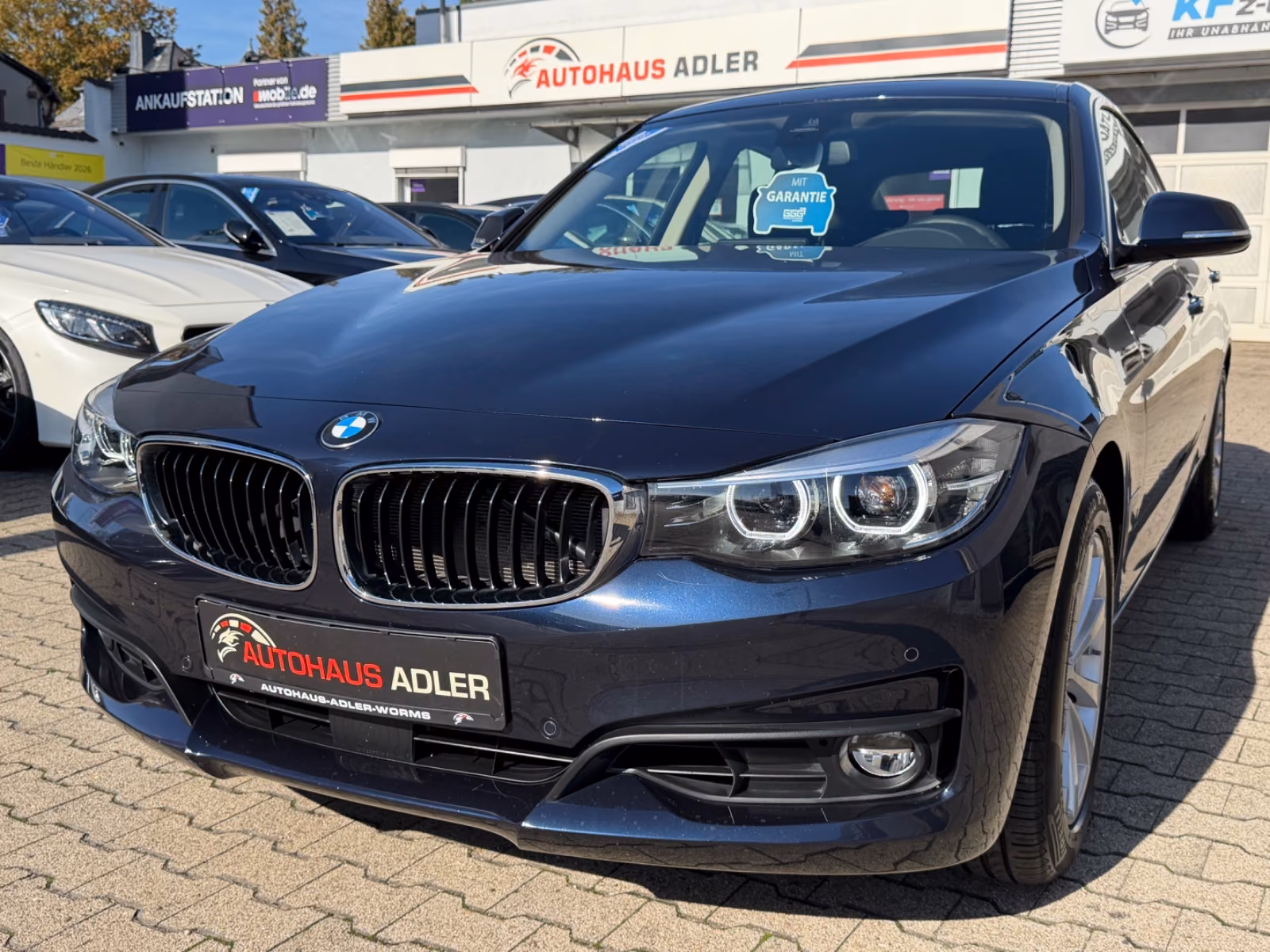 BMW 330i xDrive GT*INDIVIDUAL*Advan.*1HD*KAM*HUD*LED