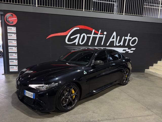 Alfa Romeo ALFA ROMEO Giulia 2.9 V6 BITURBO CARBONIO RESTYL imagem 2