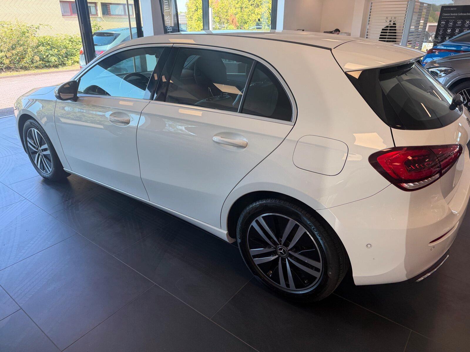 Mercedes-Benz A 200 PROGRESSIVE LED MBUX PTS SHZ TEMPOMATNavi