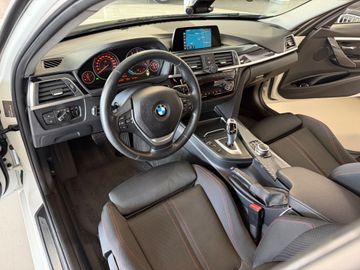 BMW 318 - 12