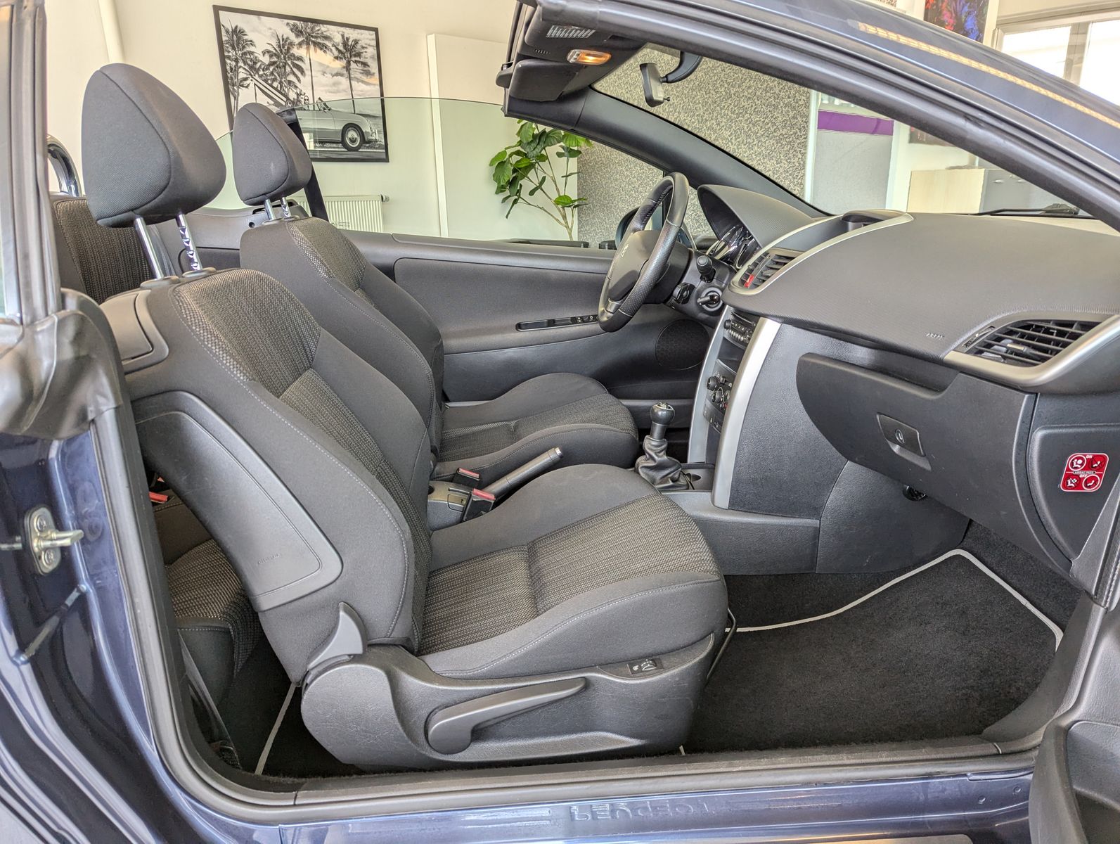 PEUGEOT 207 1.6 Active Windschott Klima Sitzheizung - Image 19