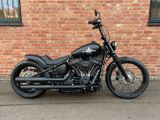 Harley-Davidson Softail Street Bob 114 *CUSTOM* - Offers matching your search criteria