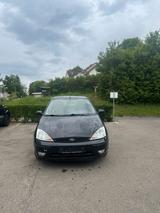 Ford  Focus  / 1.6l / 5 Türer - Ford Focus: Türer