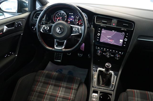 Fahrzeugabbildung Volkswagen Golf VII Lim. GTI BMT/Start-Stopp|LED|ACC|NAVI|