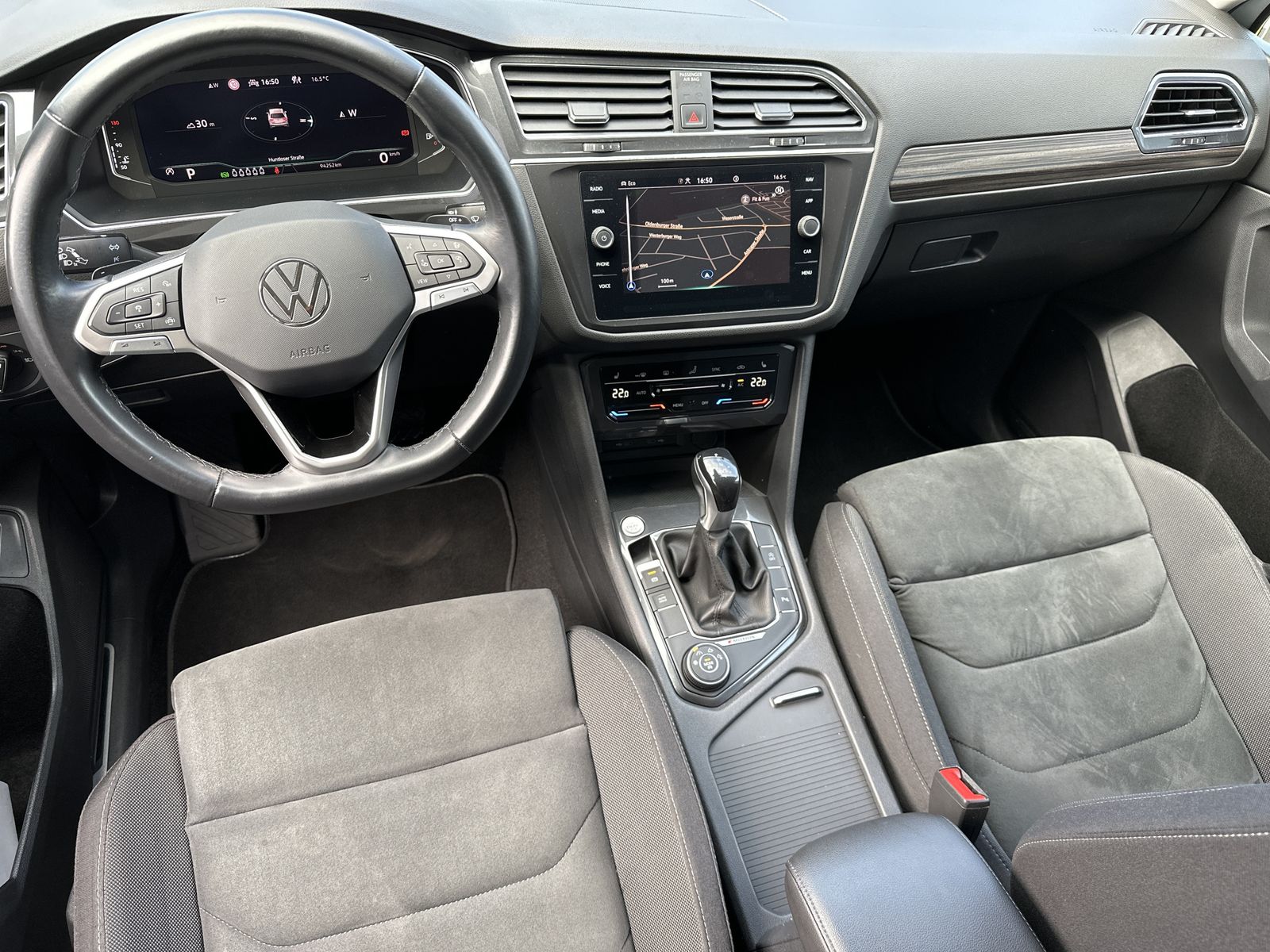 Fahrzeugabbildung Volkswagen Tiguan Allspace 4M Elegance 7-Sitzer NAV+IQLIGHT