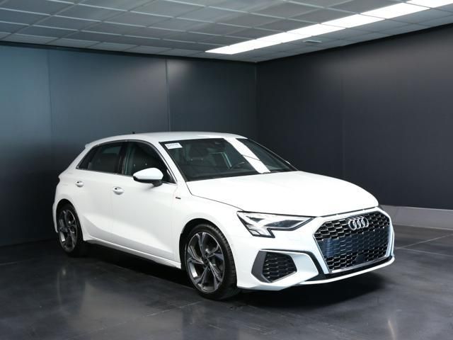 Audi AUDI A3 Sportback 30 TDI 116CV S tronic S line imagem 2