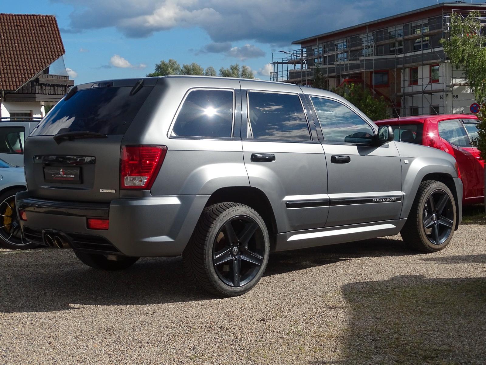 JEEP GRAND CHEROKEE SRT8 6.1L V8 HEMI 426 ch 4X4 BVA - TOIT OUVRANT - 213000 km