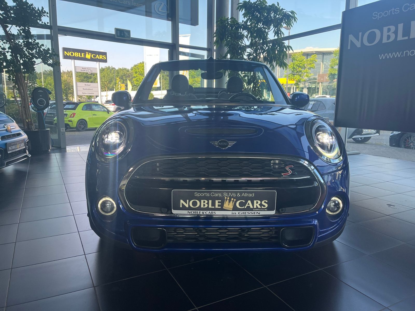 Fahrzeugabbildung MINI Cabrio Cooper S Chili LED NAVI ALU