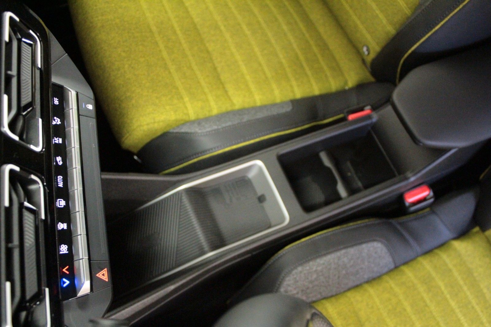 Fahrzeugabbildung Renault R 5 Iconic Five 150 Comfort Range