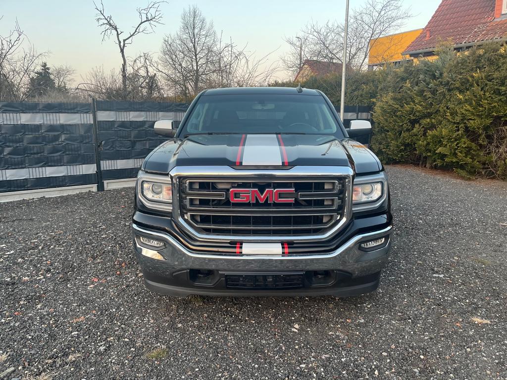 GMC Sierra