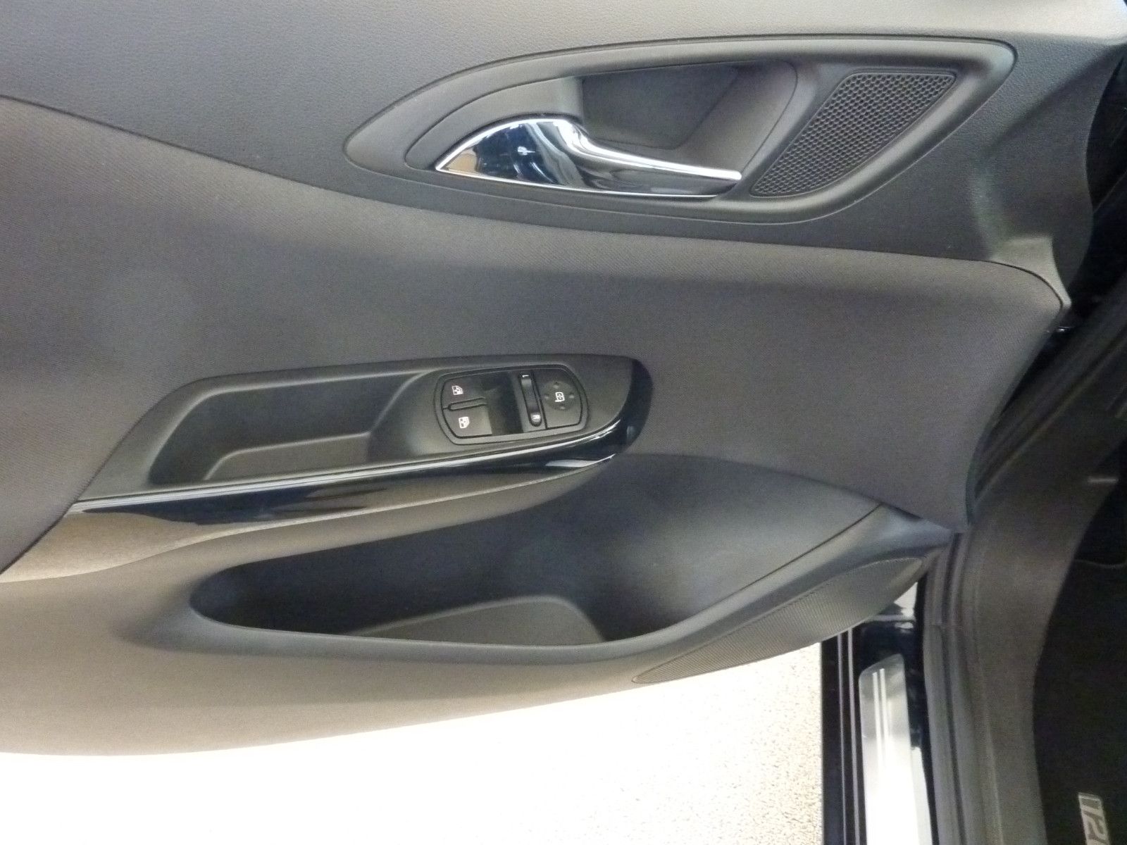 Fahrzeugabbildung Opel Corsa 1.4 120 Jahre S/S