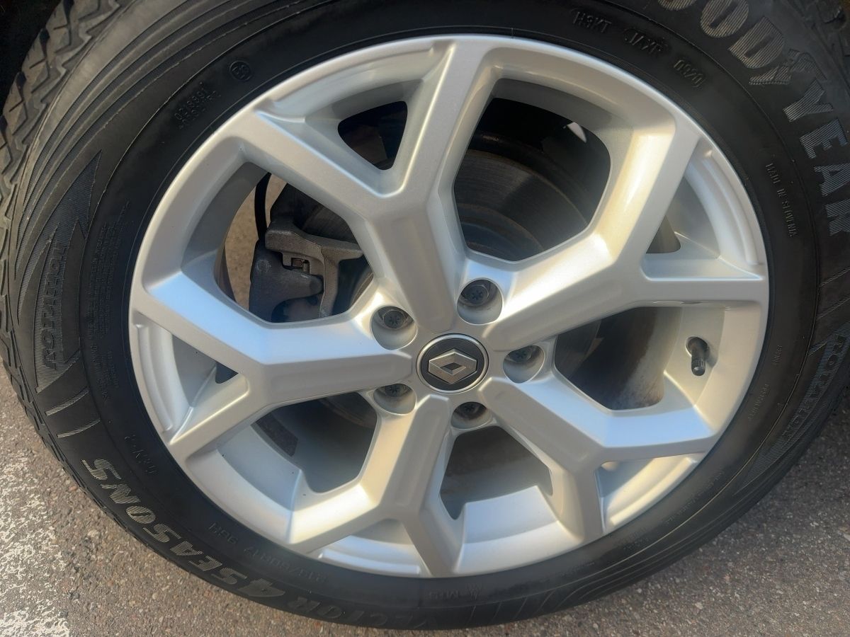 Fahrzeugabbildung Renault Kadjar LIM. Del.TCe 140 EDC Kamera SHZ Navi GJR