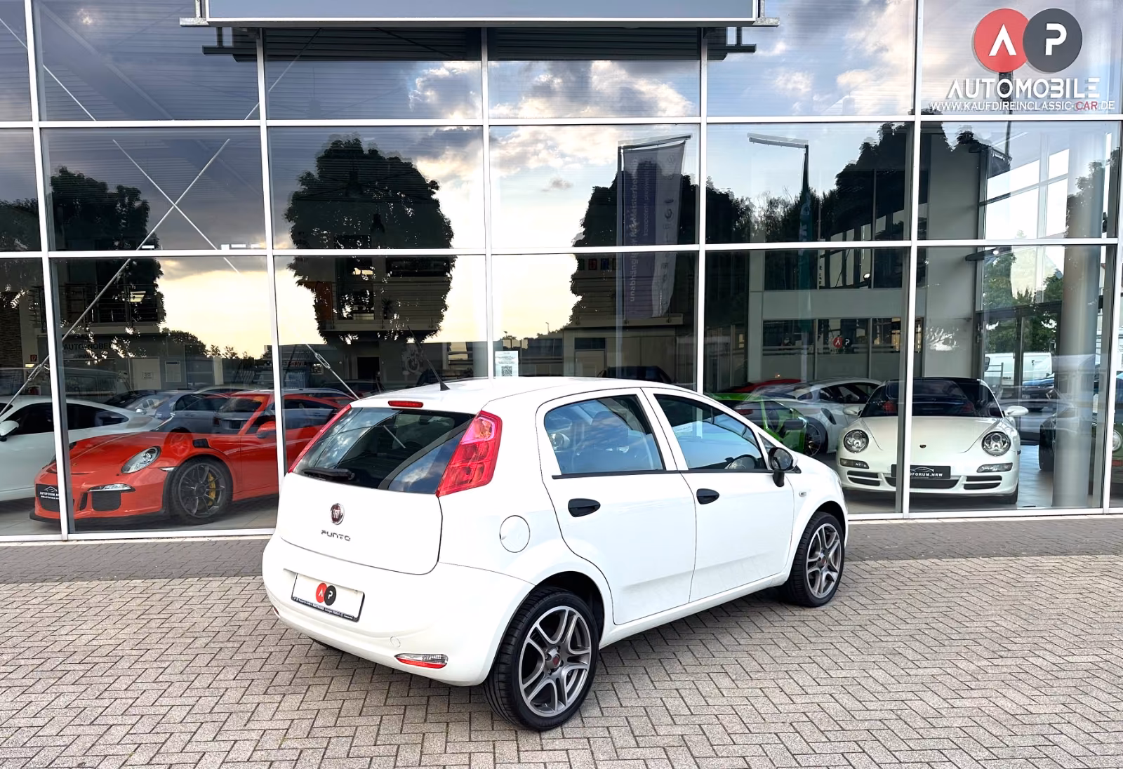 Fiat Punto MYSTYLE TÜV Neu Wenig KM